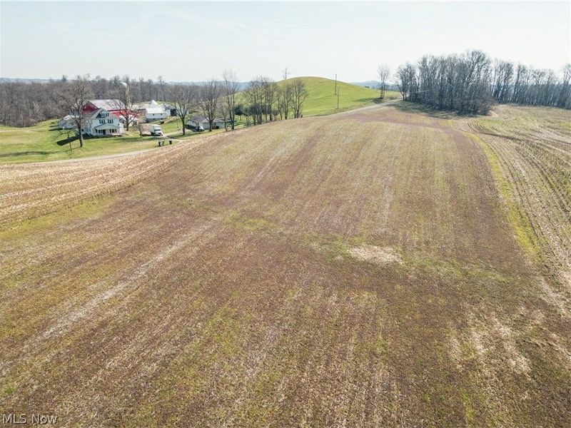 Pleasant Hill Drive, Fresno, OH 43824 Photo 5