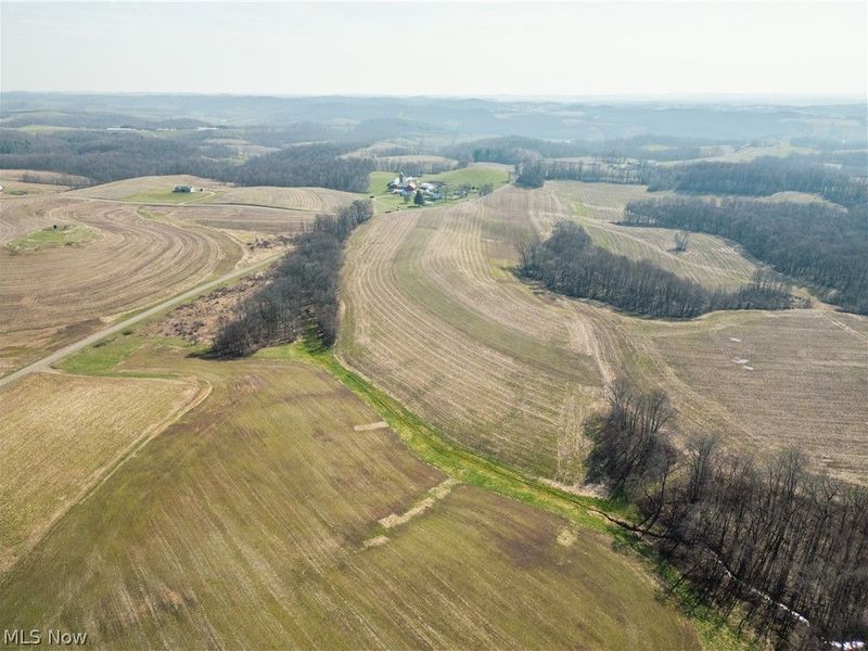 Pleasant Hill Drive, Fresno, OH 43824 Photo 3