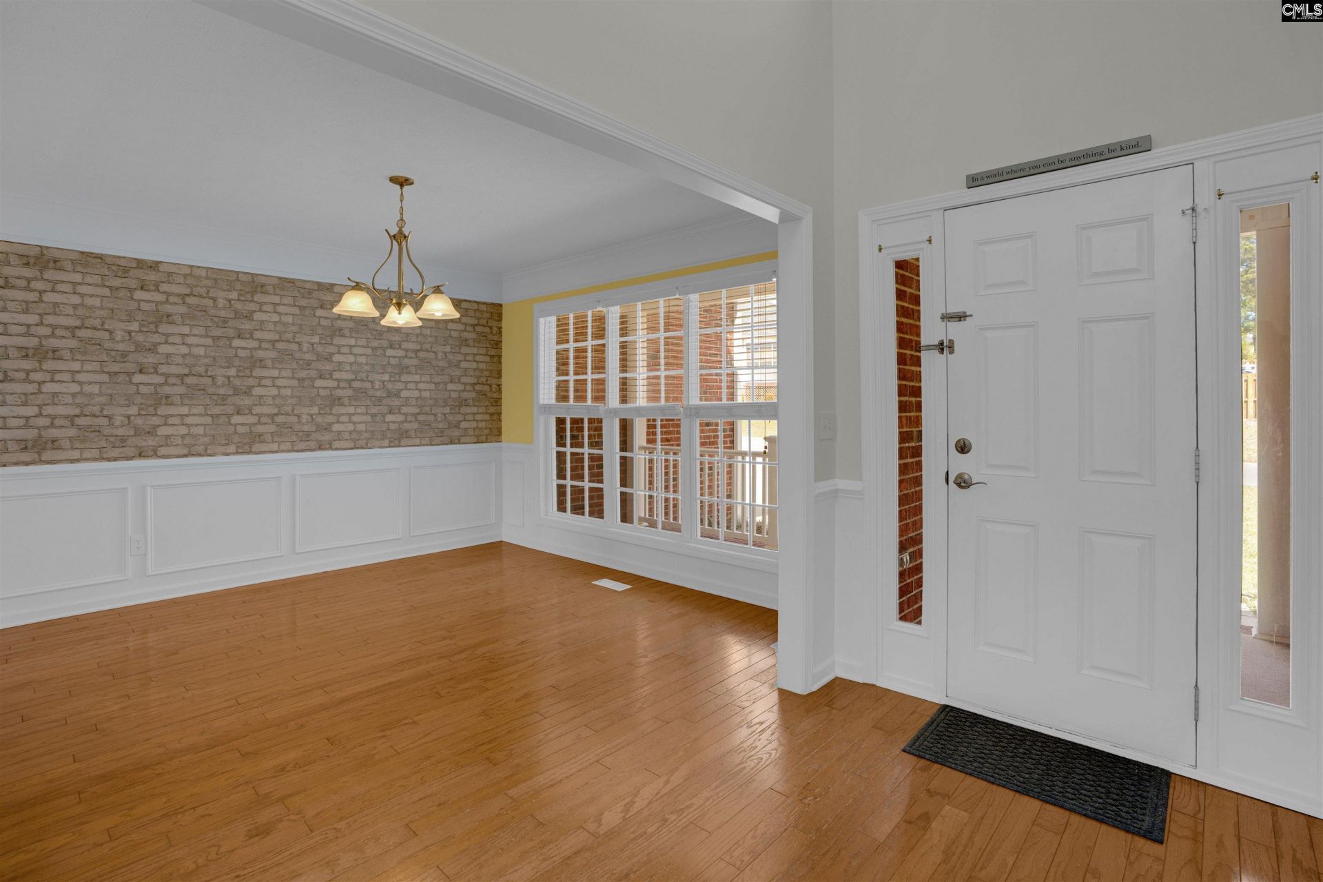 116 Cottingham Court  Photo 10