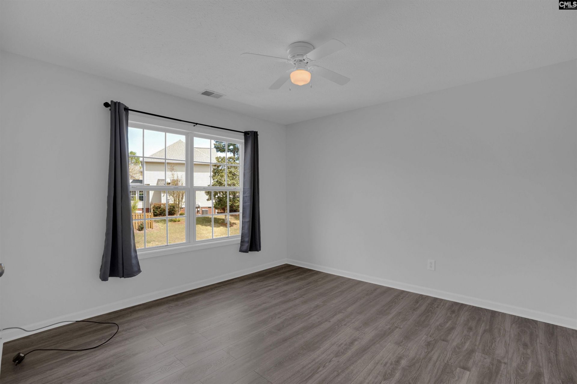 116 Cottingham Court  Photo 40