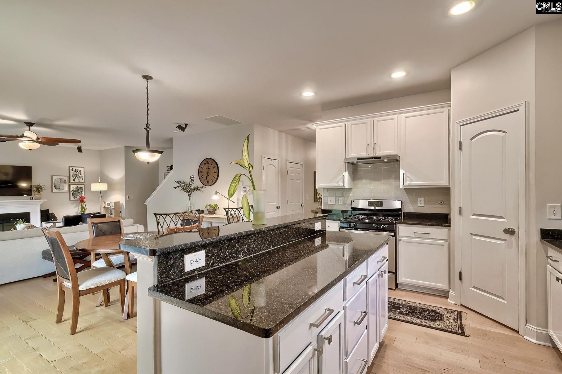 516 Mill Farm Court Photo 14