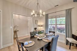 516 Mill Farm Court photo 4