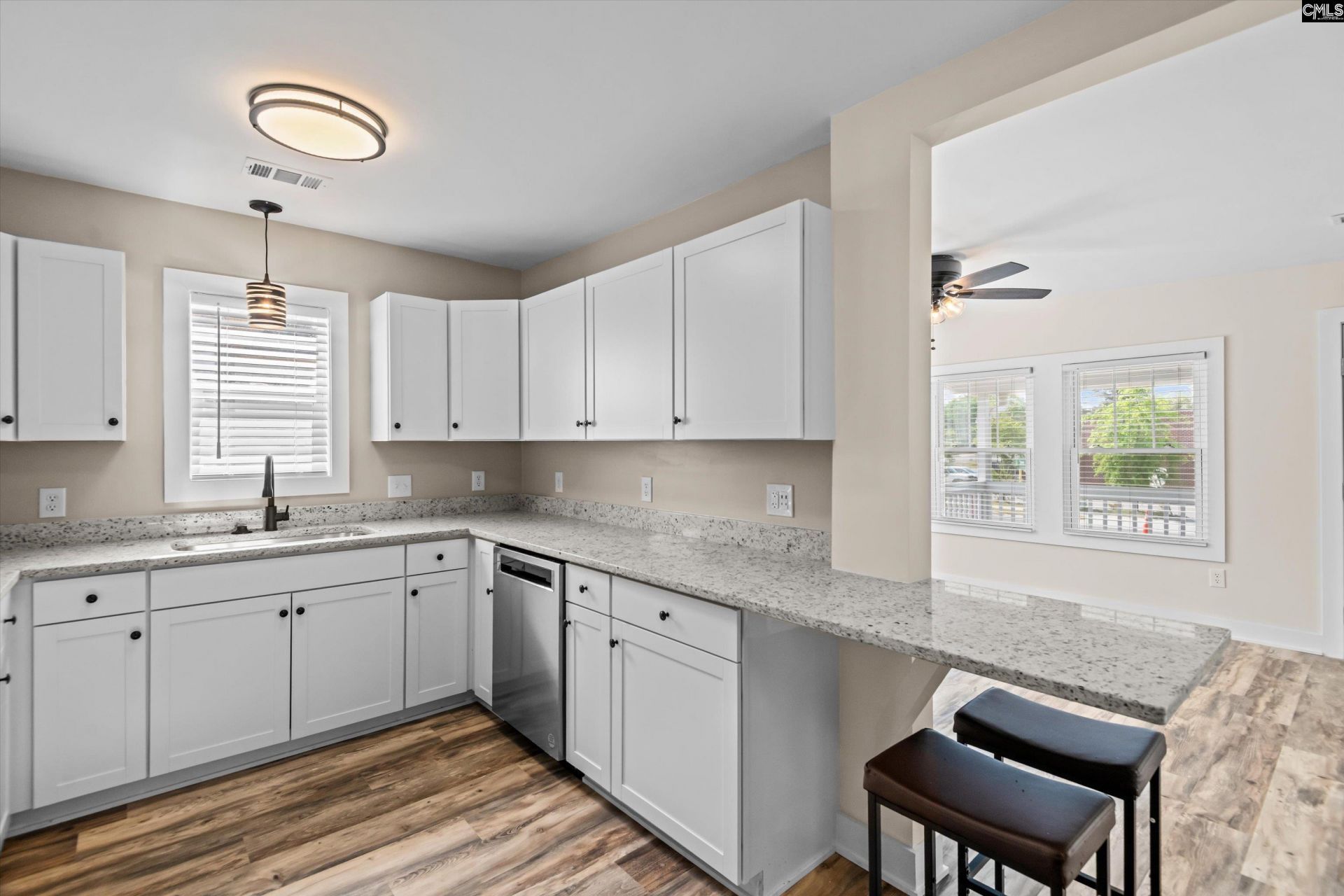 165 W 2nd Street Photo 10