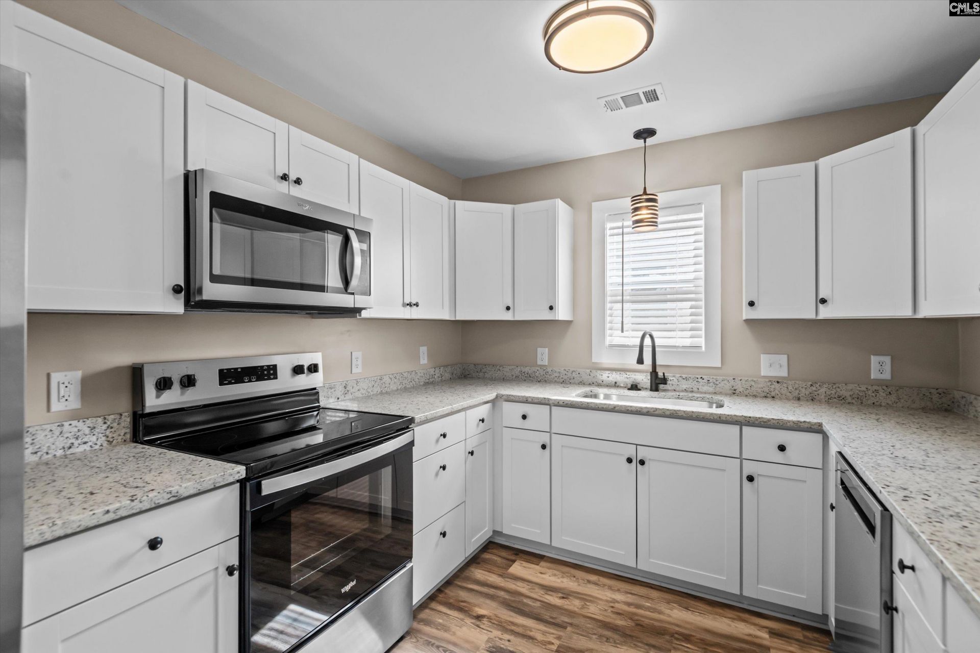 165 W 2nd Street Photo 11