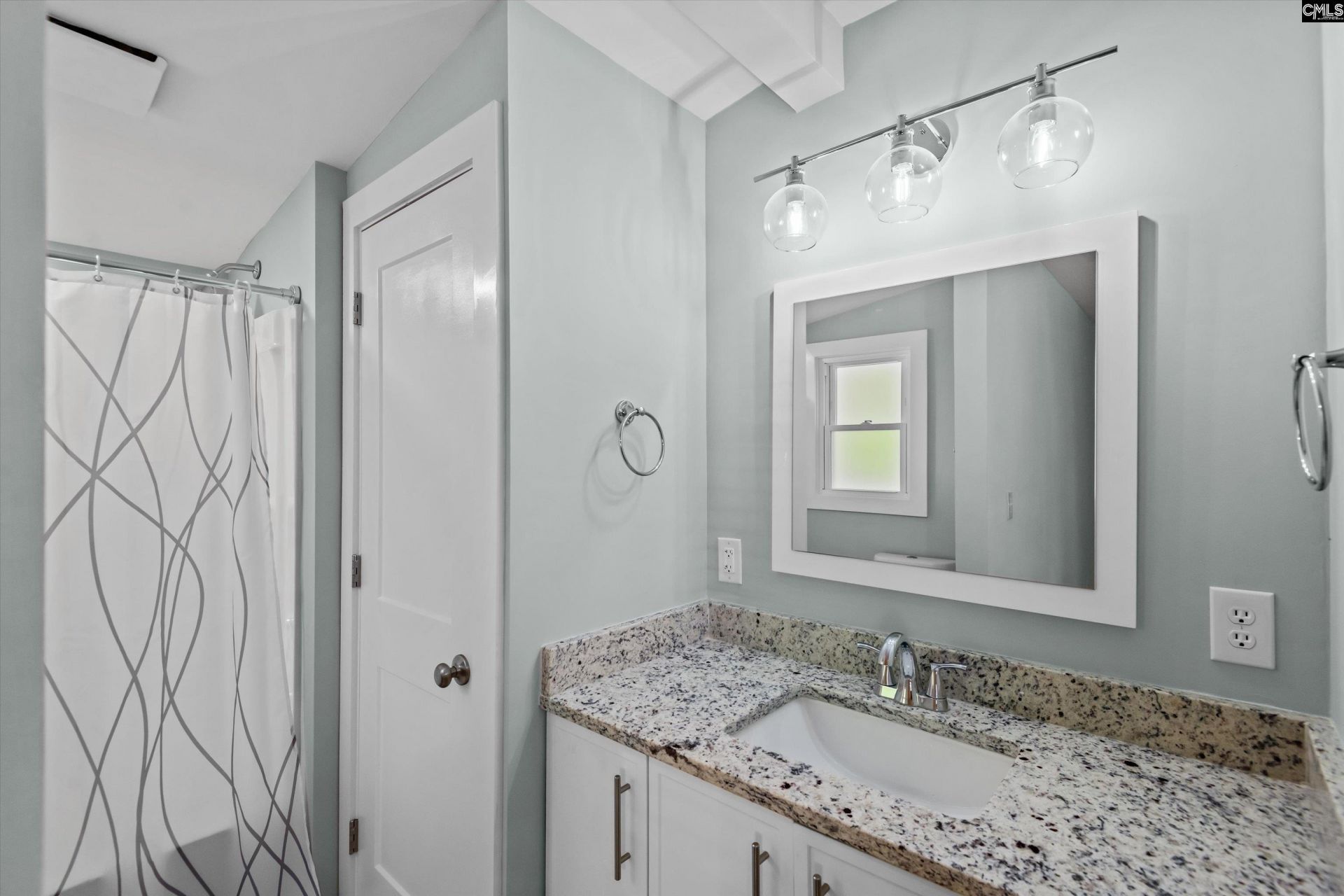 165 W 2nd Street Photo 16