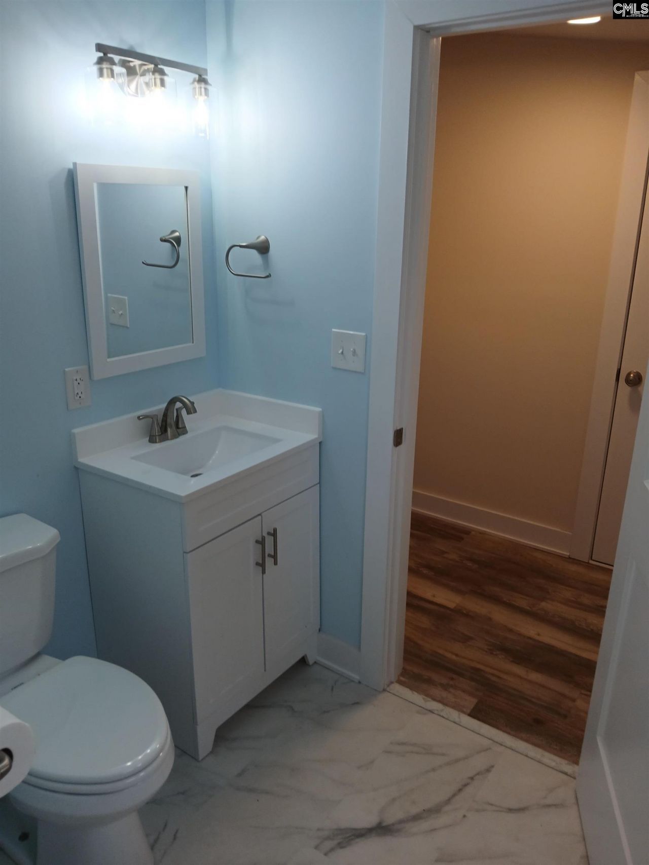 165 W 2nd Street  Photo 18