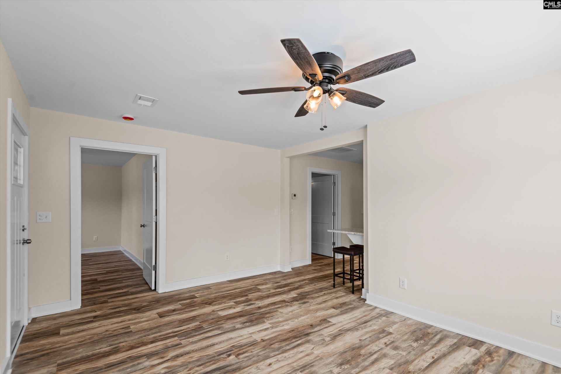 165 W 2nd Street Photo 6