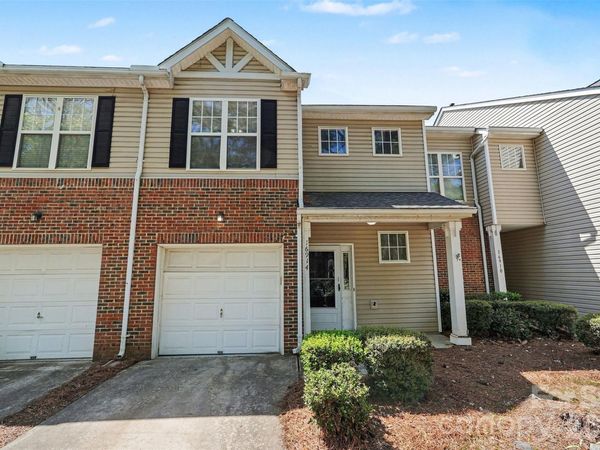 16914 Commons Creek Drive, Charlotte, NC 28277
