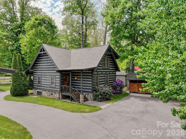 18 Rachels Circle, Maggie Valley, NC 28751