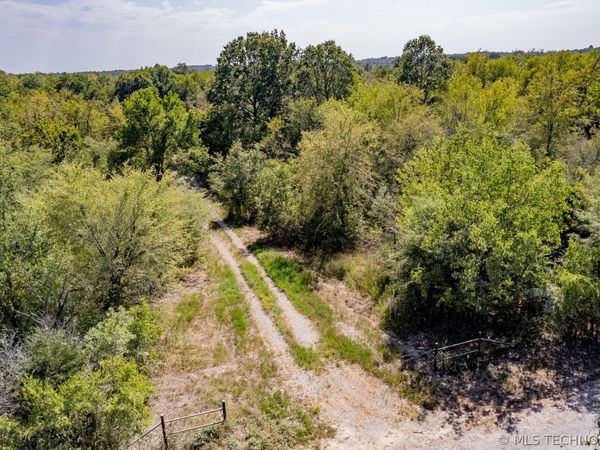 E 191st Street S, Porter, OK 74454