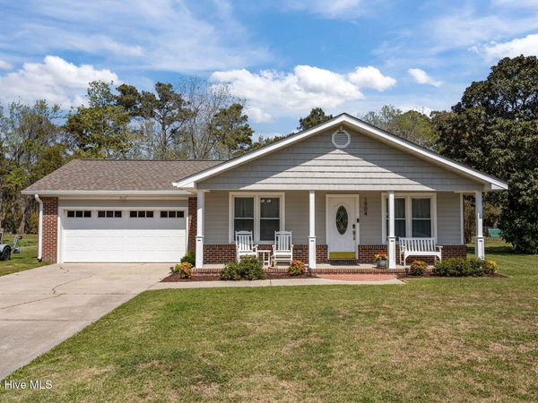 1904 Paulette Road, Morehead City, NC 28557