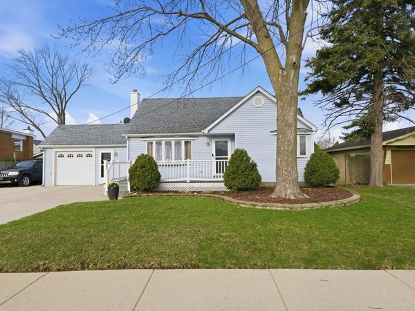 8210 Linder Avenue, Burbank, IL 60459