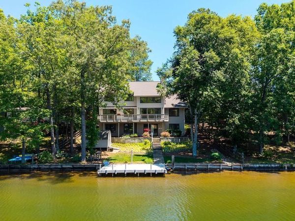 27 ASHLAWN BLVD, PALMYRA, VA 22963