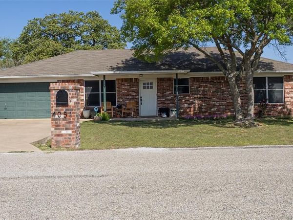 4051 Country Meadows Circle, Granbury, TX 76049