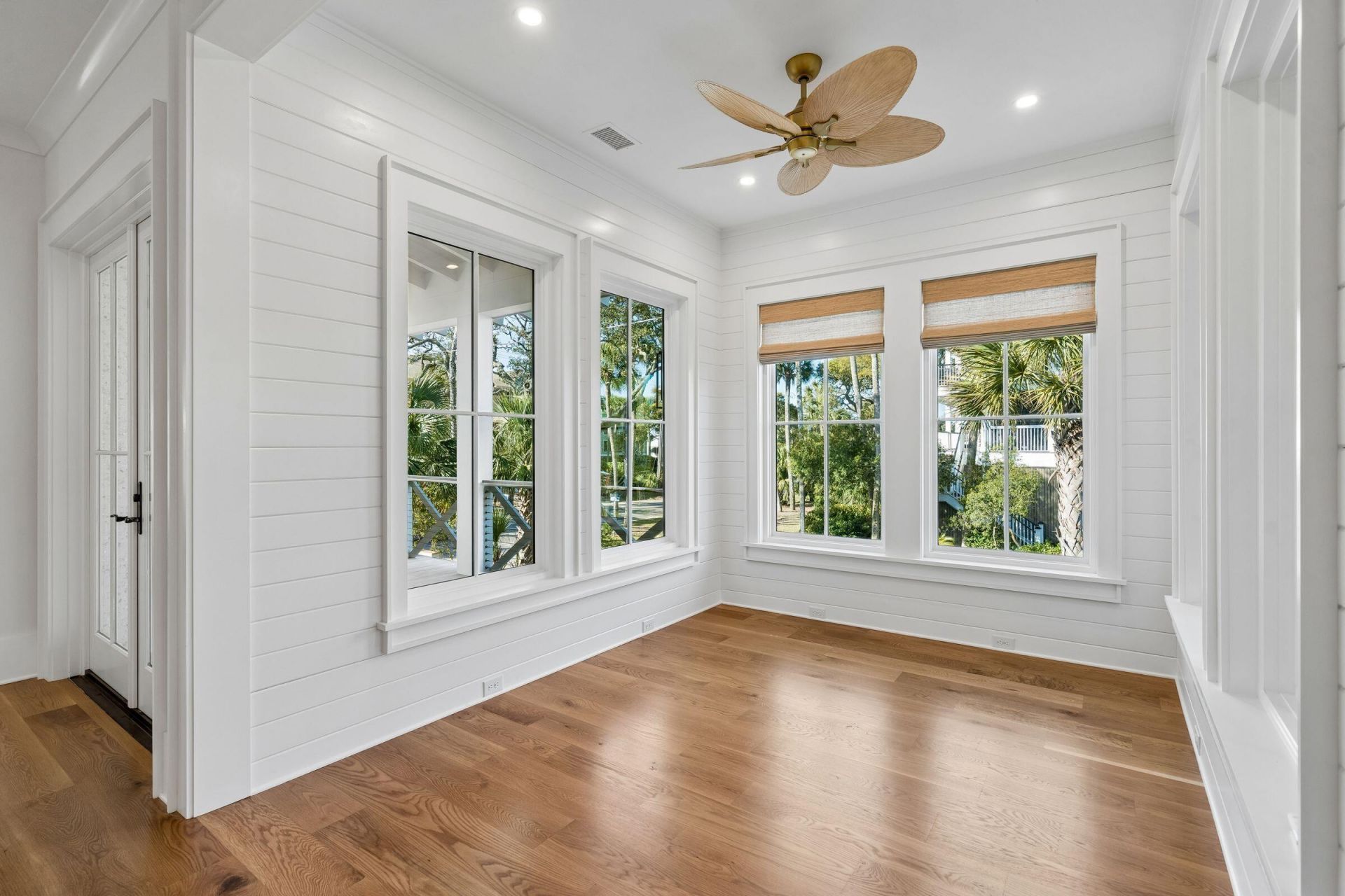 720 W Ashley Avenue Photo 30