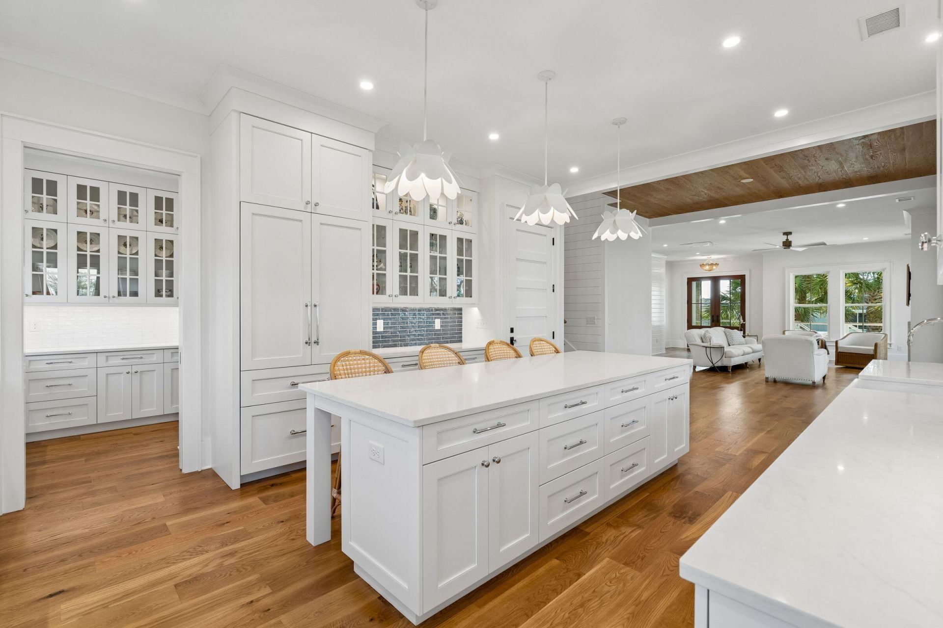 720 W Ashley Avenue Photo 37