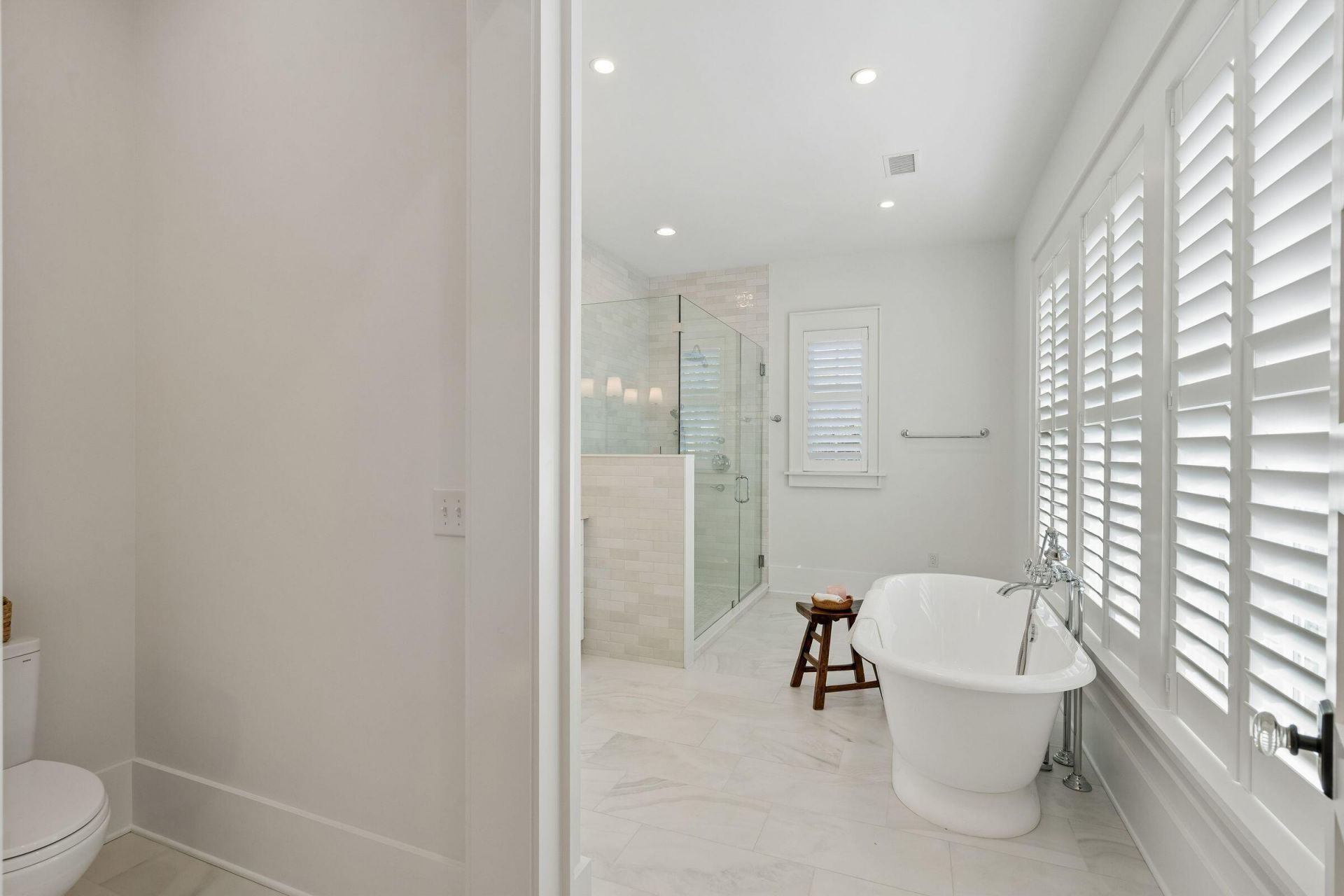 720 W Ashley Avenue Photo 54