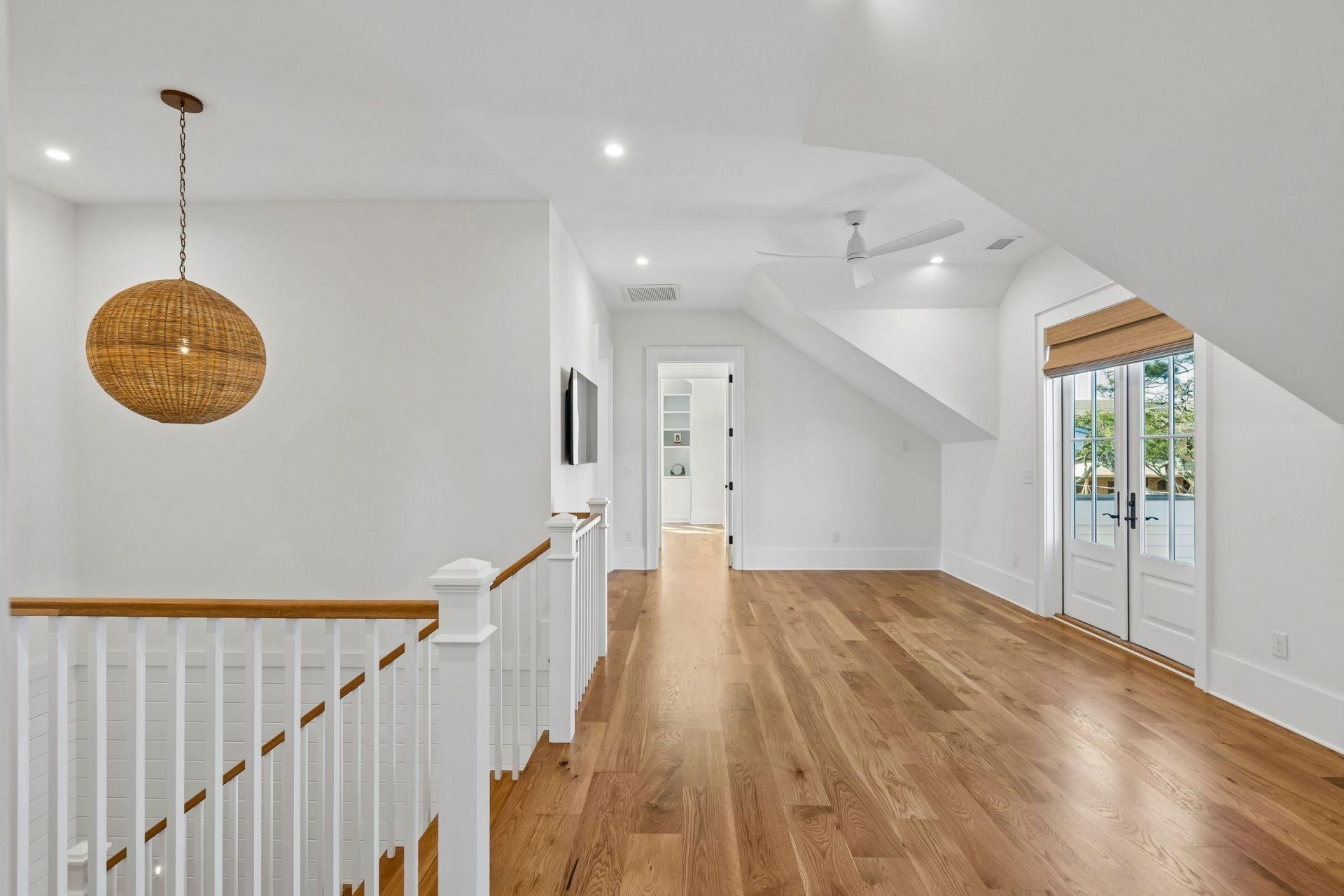 720 W Ashley Avenue Photo 65