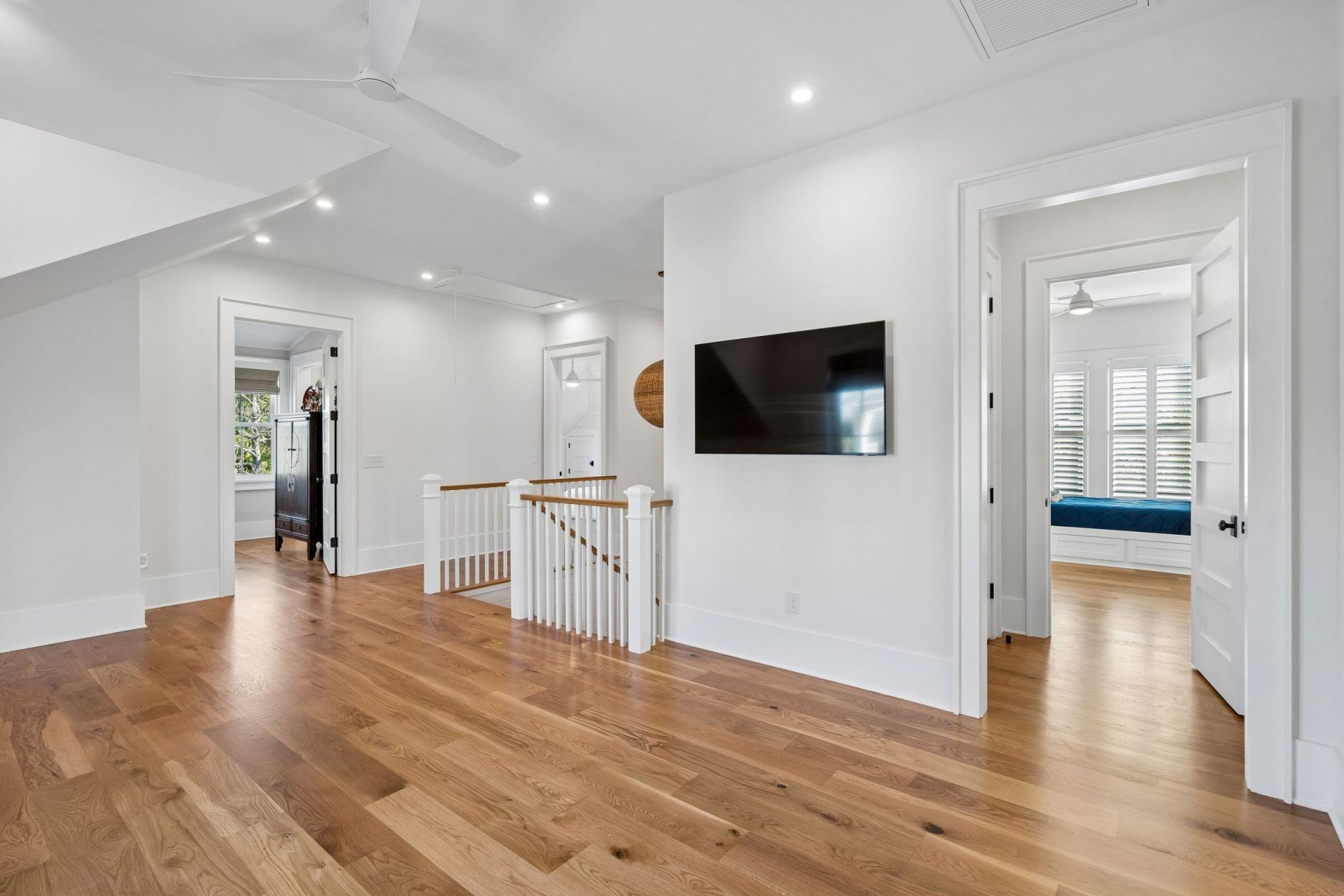 720 W Ashley Avenue Photo 66