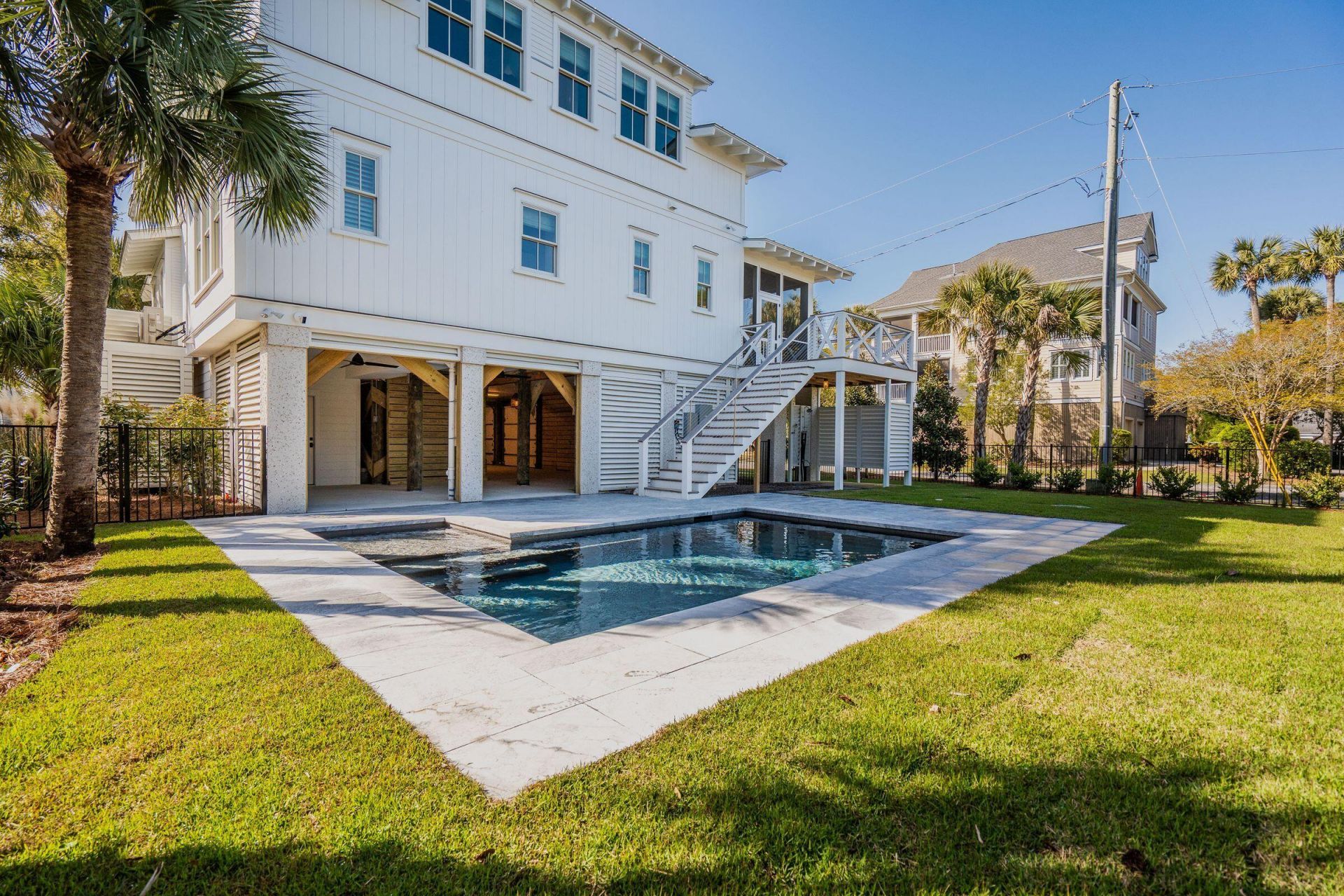 720 W Ashley Avenue Photo 7