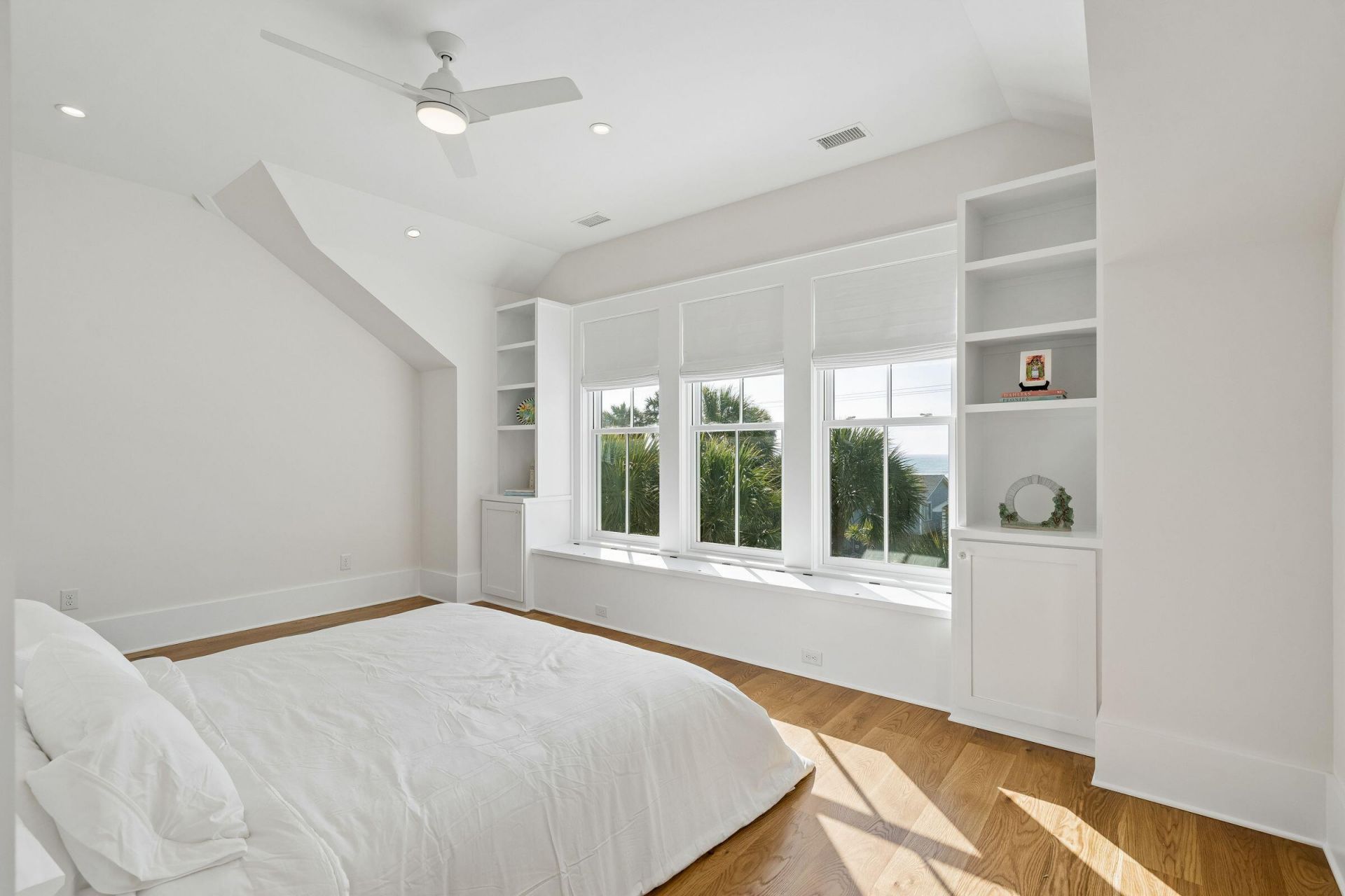 720 W Ashley Avenue Photo 71