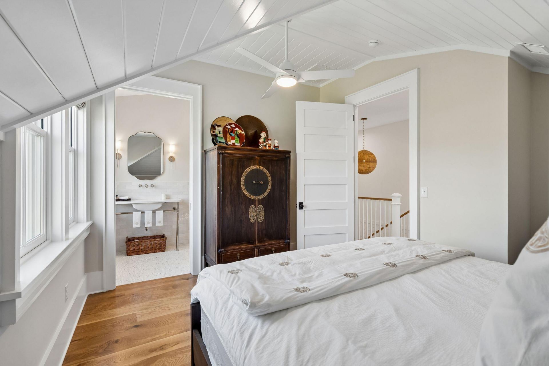 720 W Ashley Avenue Photo 77