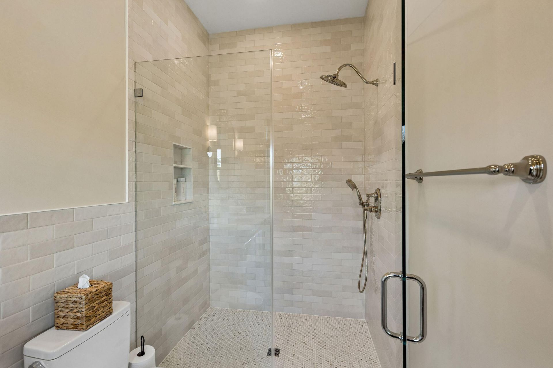 720 W Ashley Avenue Photo 80