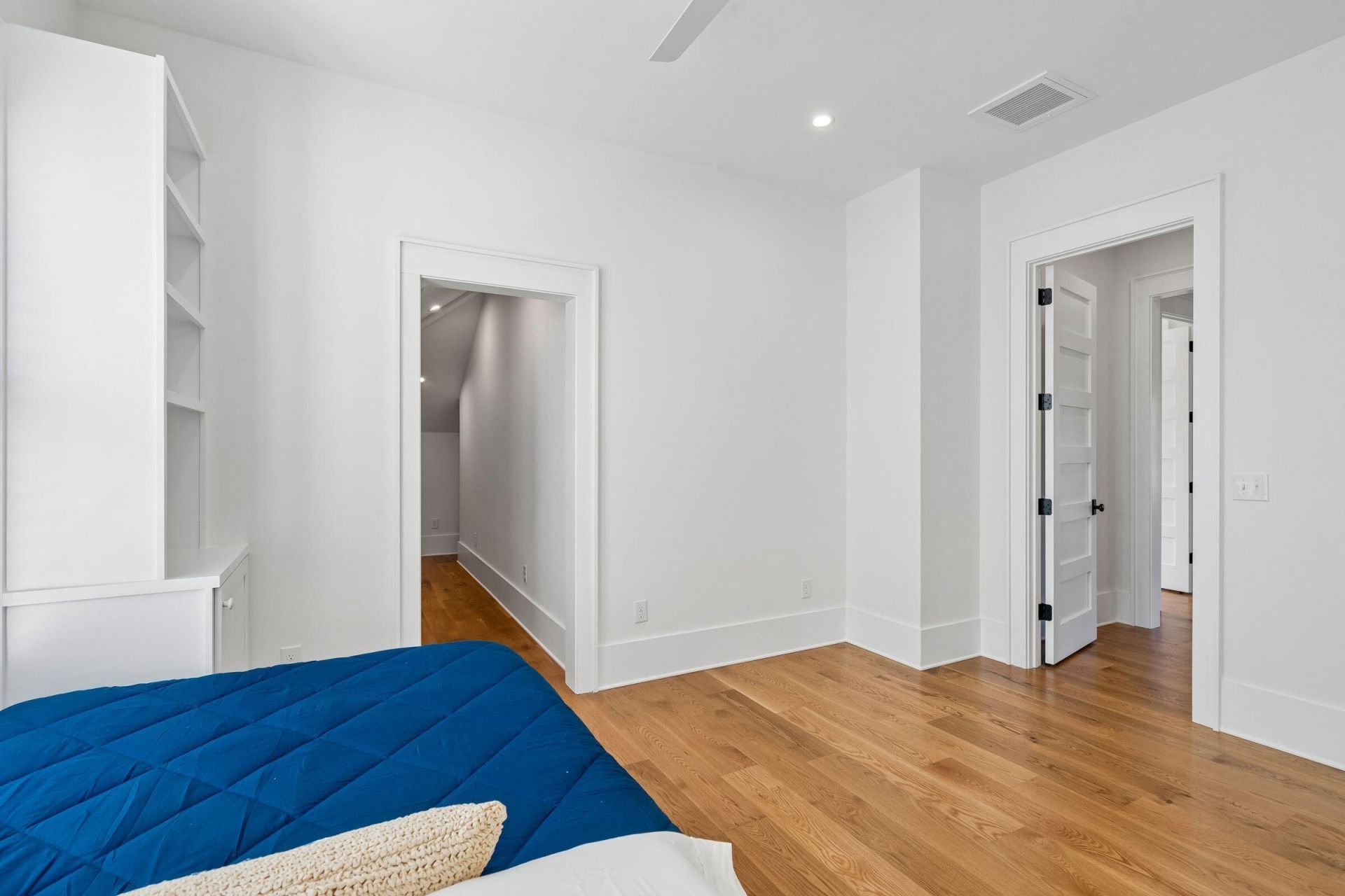 720 W Ashley Avenue Photo 82