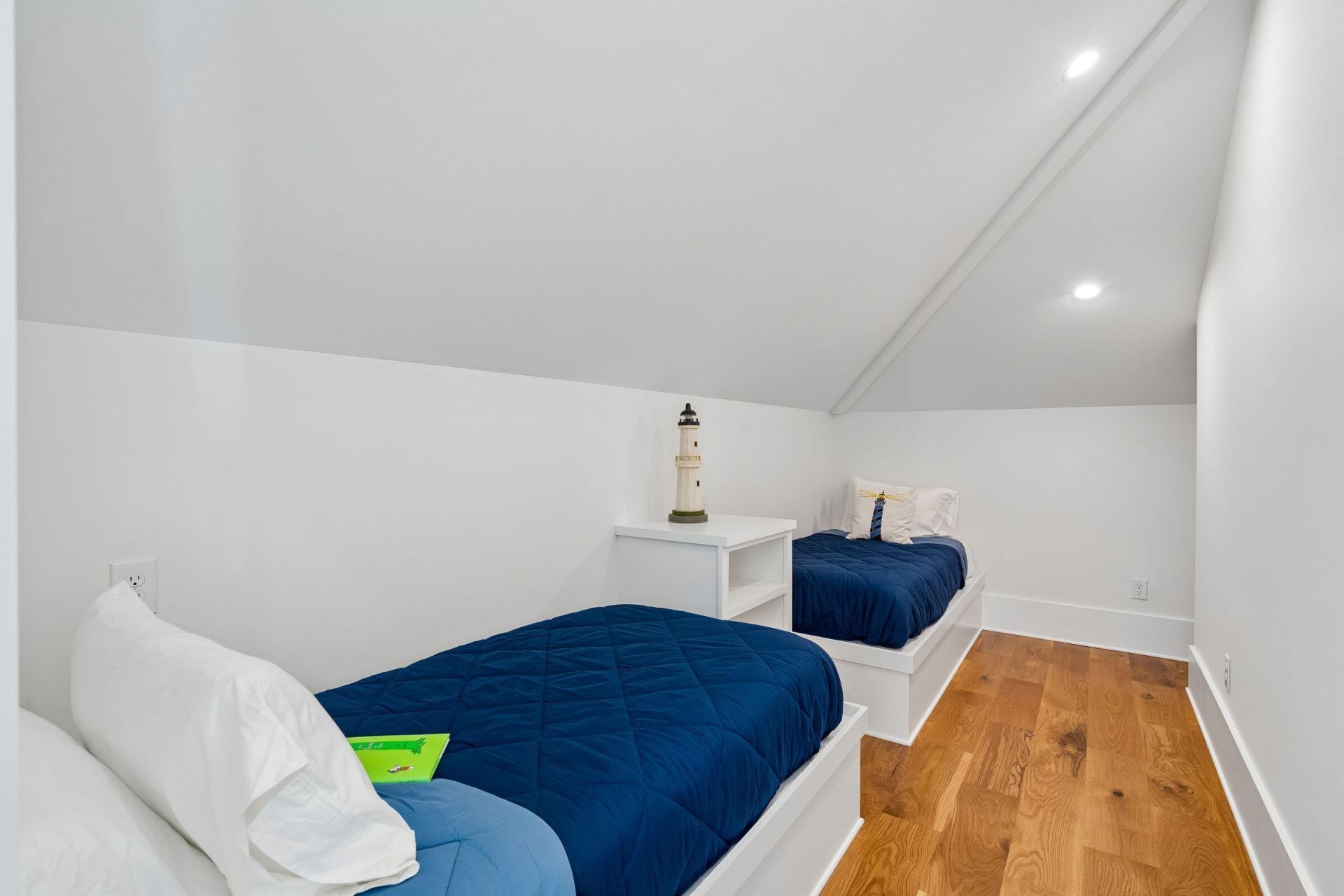 720 W Ashley Avenue Photo 84