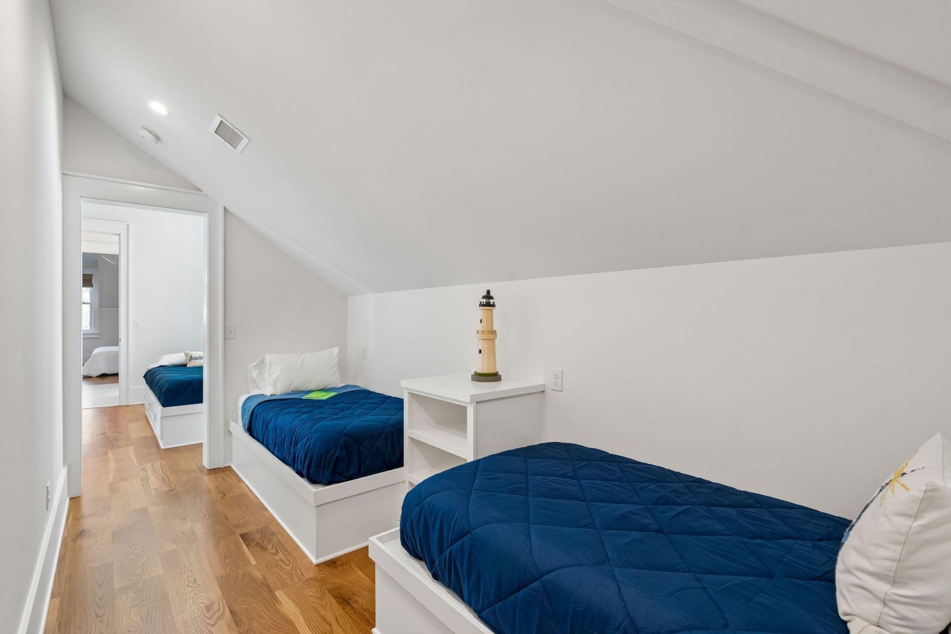 720 W Ashley Avenue Photo 85