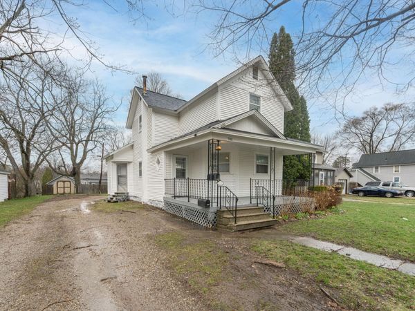 711 E Grand Street, Hastings, MI 49058