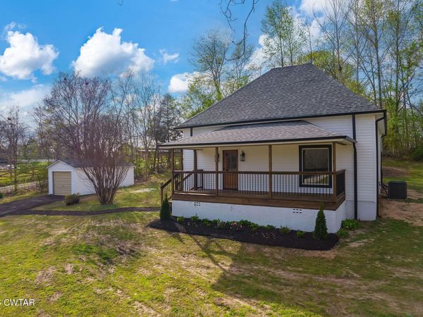 997 Cotton Grove Road , Jackson, TN 38305