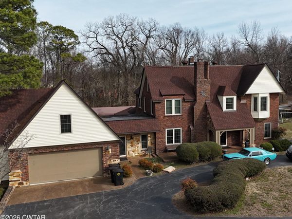 1970 Parr Avenue , Dyersburg, TN 38024