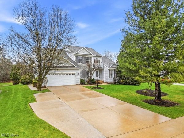 10483 Belmeadow Drive , Twinsburg, OH 44087