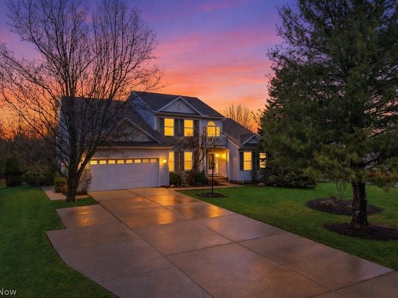 10483 Belmeadow Drive, Twinsburg, OH 44087 Photo 2