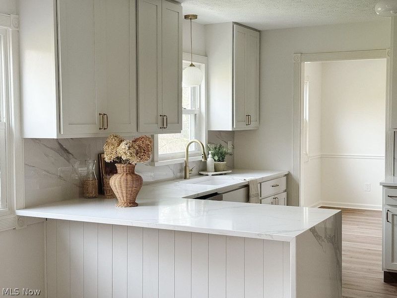 455 Barrenwood Drive, Wadsworth, OH 44281 Photo 3