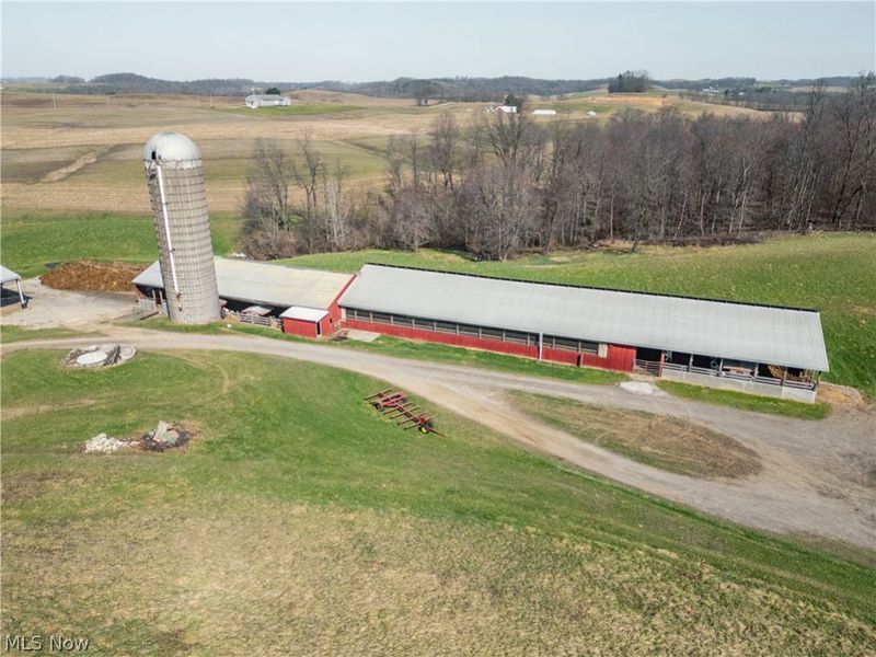 Pleasant Hill Drive, Fresno, OH 43824 Photo 8