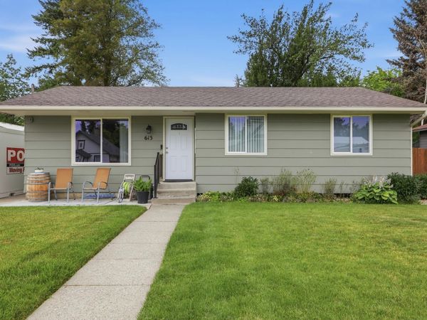 613 N Main St, Deer Park, WA 99006