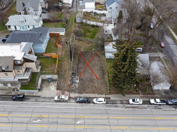 1717 N Howard St, Spokane, WA 99205