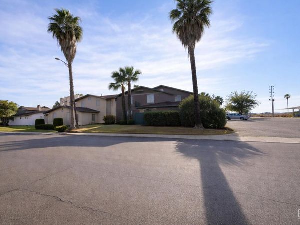 4317 Isla Verde Street, Bakersfield, CA 93301