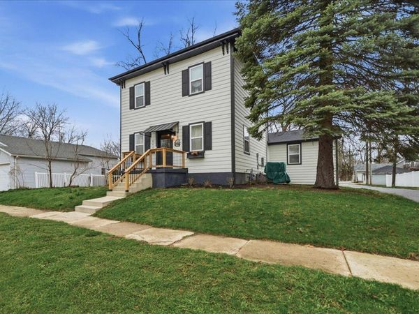 503 Institute Street , Valparaiso, IN 46383