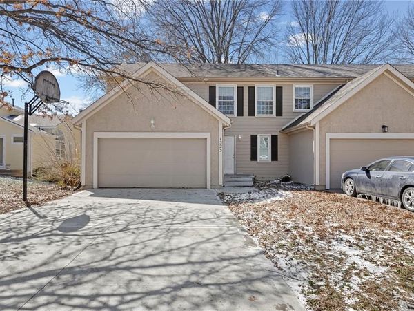 1523 E 123RD Terrace, Olathe, KS 66061