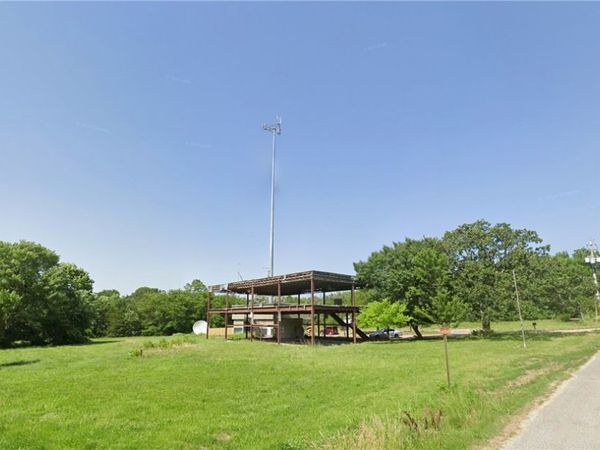 1716 W Holly Street , Fayetteville, AR 72703