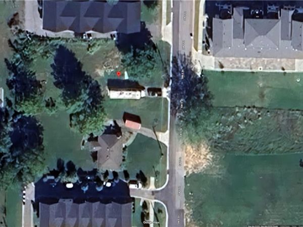 504 SW E Street , Bentonville, AR 72712