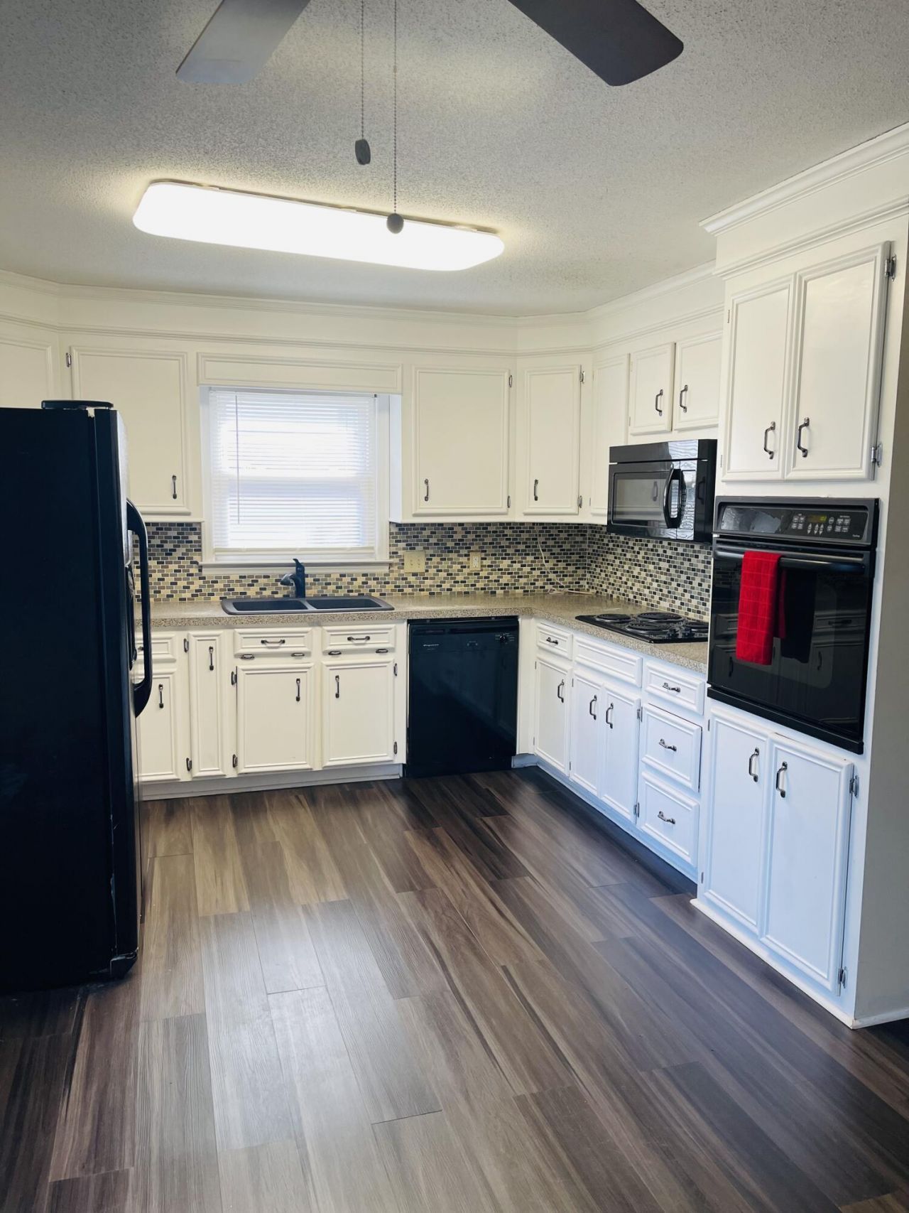 3280 Starlett Avenue Photo 4