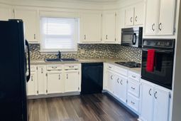 3280 Starlett Avenue photo 4