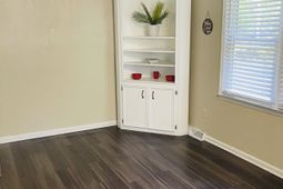 3280 Starlett Avenue photo 4