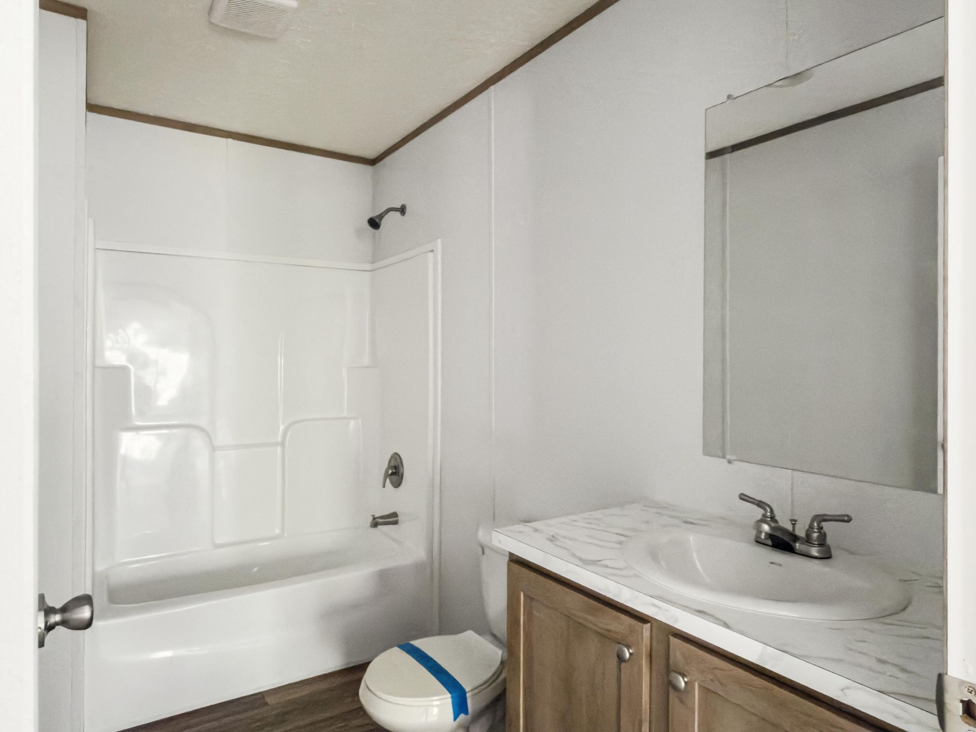 244 Saturn Lane Photo 11