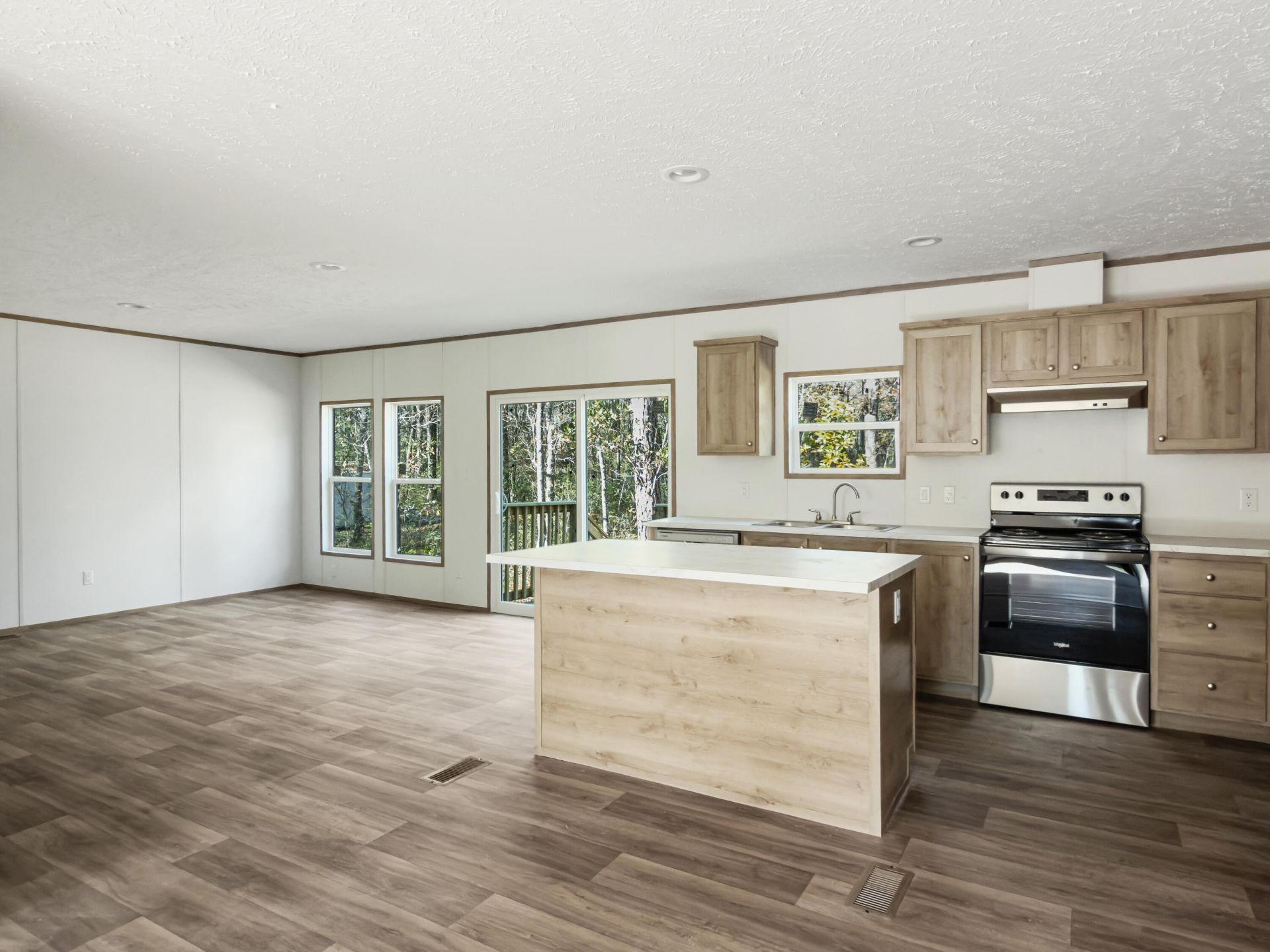 244 Saturn Lane Photo 21