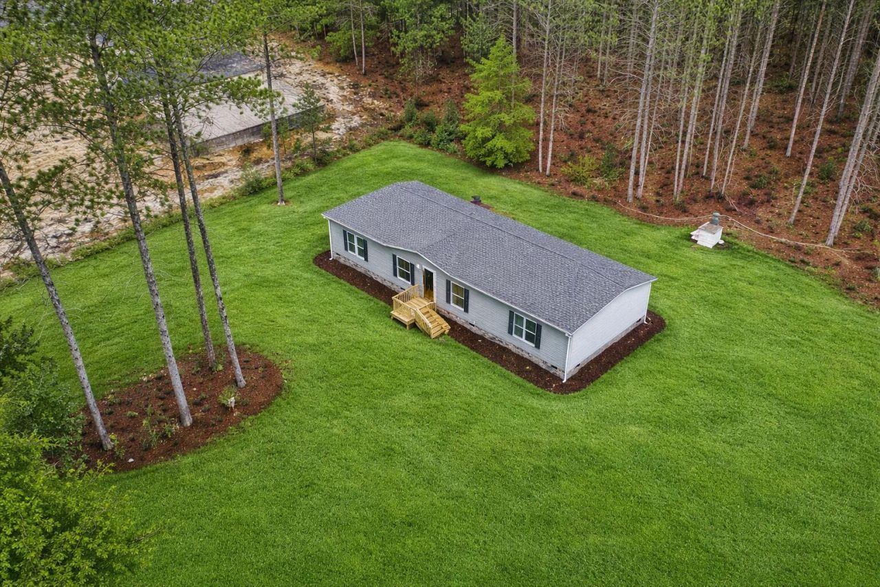 244 Saturn Lane Photo 33